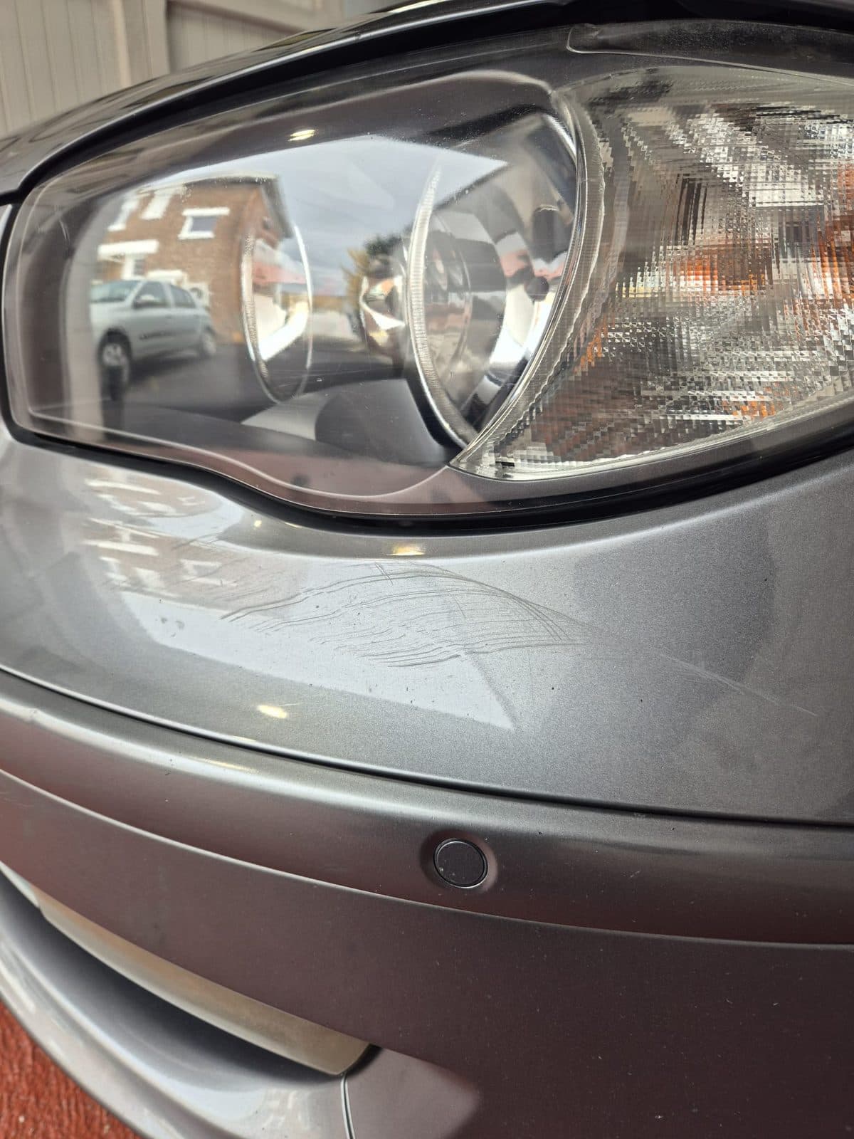 Avant - Restauration phare jauni et rayé