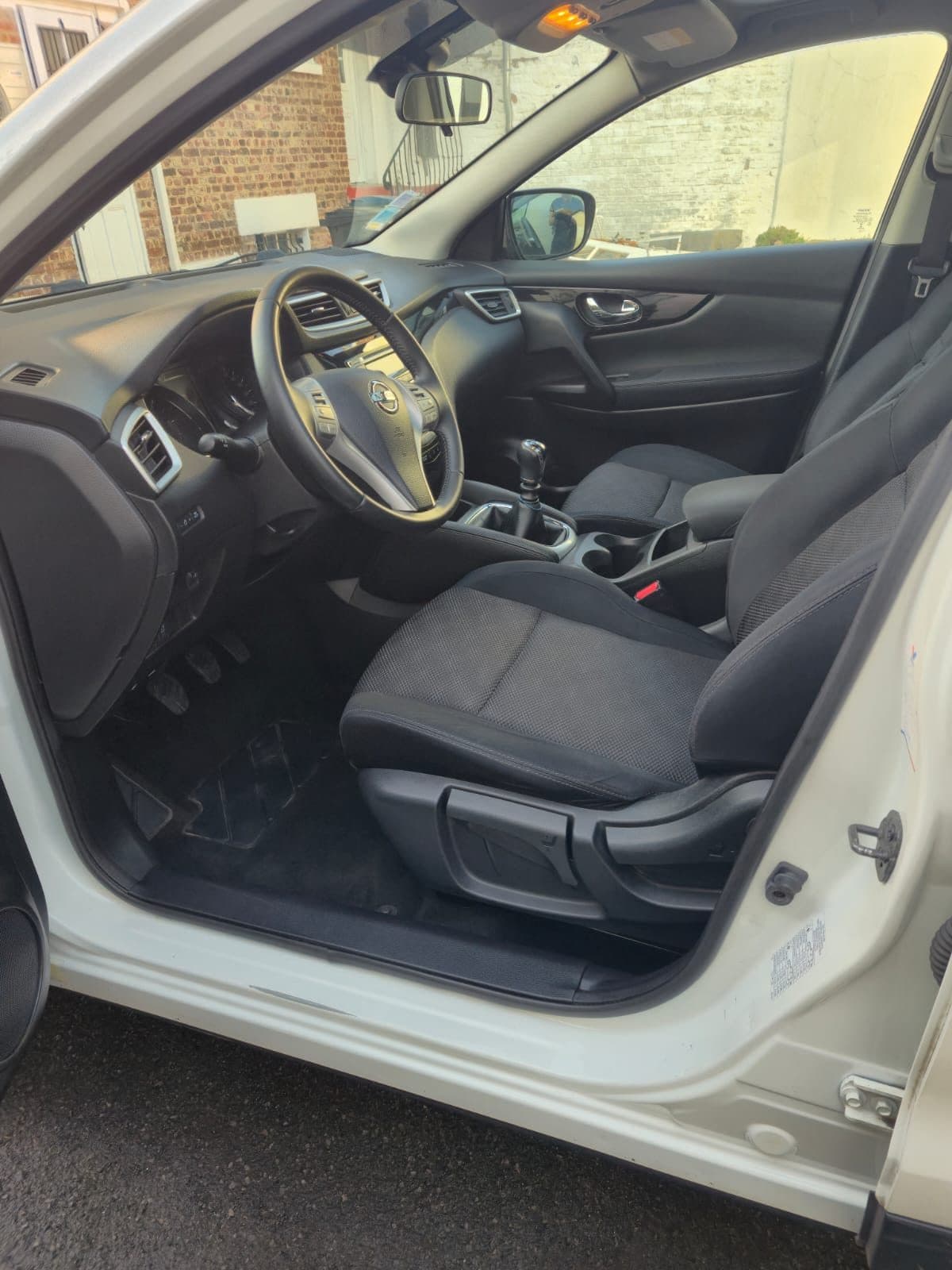 Après - Nettoyage intérieur Nissan Qashqai boue